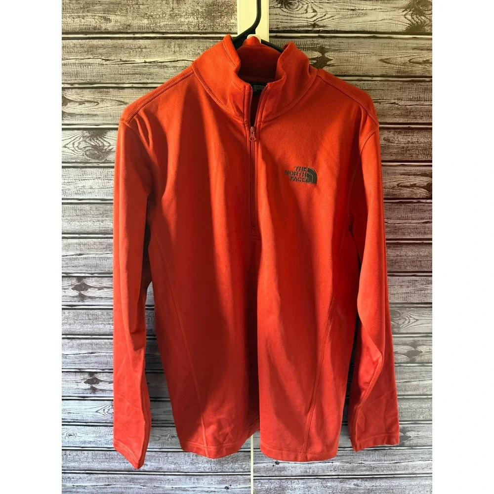 The North Face Men's 1/4 Zip Long-Sleeved Pullover Size S Orange Mock Neck Logo